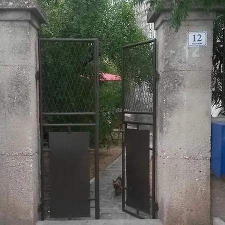 Alexante Guest house