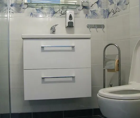 Alexante Πανσιόν