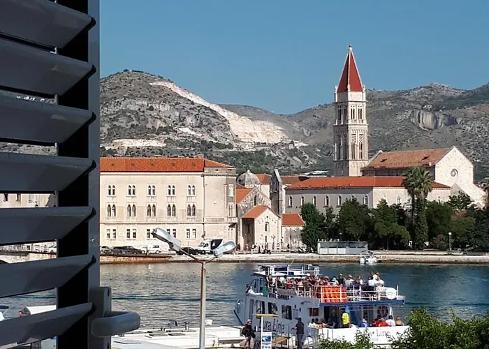 Πανσιόν Alexante 4*